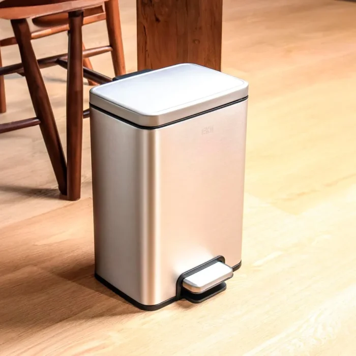 Papelera con pedal de Acero Inoxidable 8L (24.7x34 cm) - Imagen 2