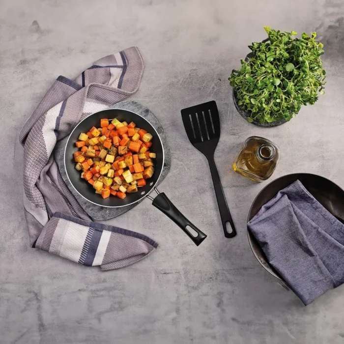 Sartén de Aluminio antiadherente Neocook con espátula 20 cm - Imagen 2