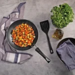 Sartén de Aluminio antiadherente Neocook con espátula 26 cm - Imagen 2