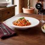 Caja x 6 Platos Pasta de Porcelana Modest Maroon 29 cm ID Fine - Imagen 3